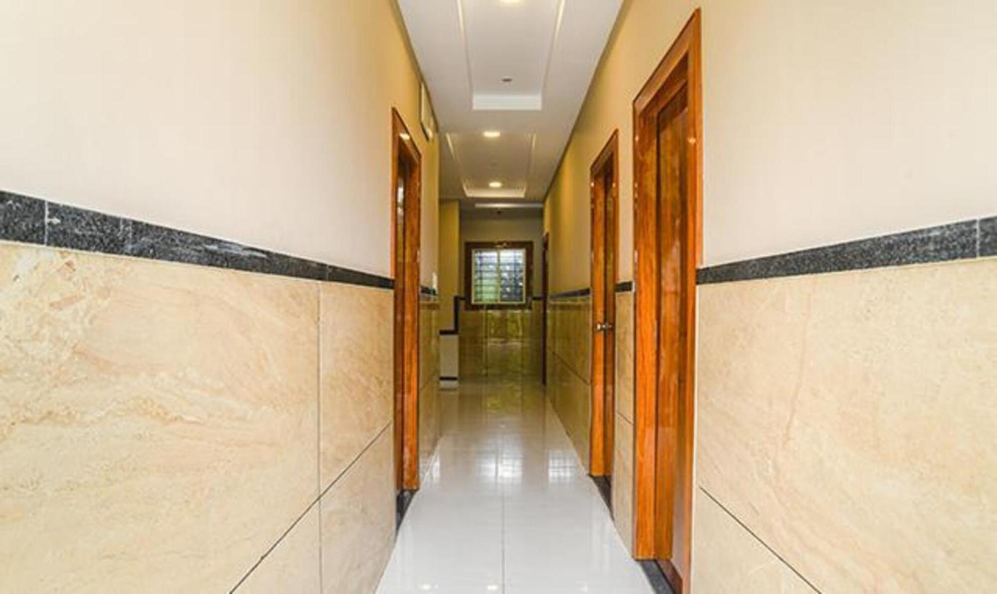 Fabhotel Royal Palace Indore Zewnętrze zdjęcie