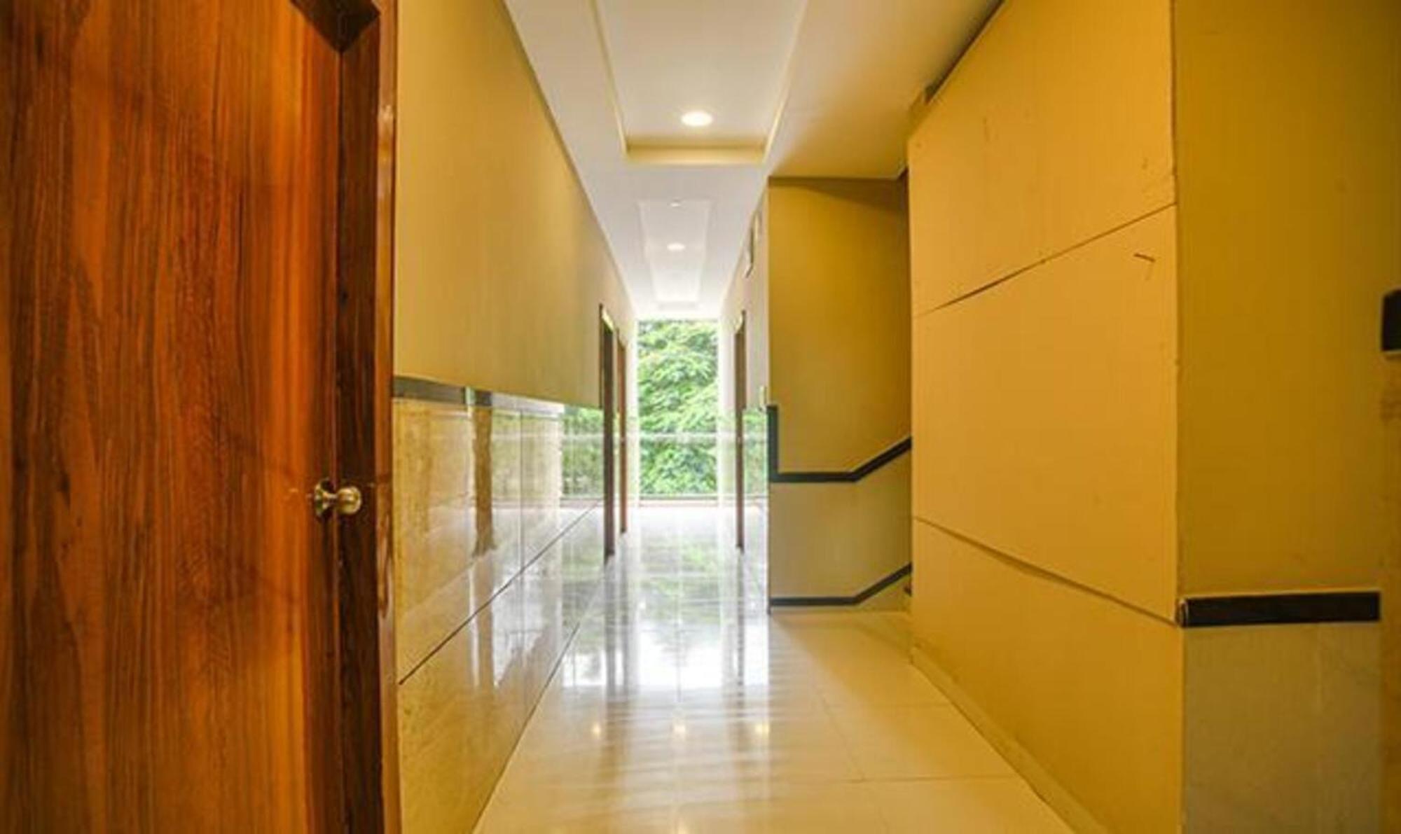 Fabhotel Royal Palace Indore Zewnętrze zdjęcie