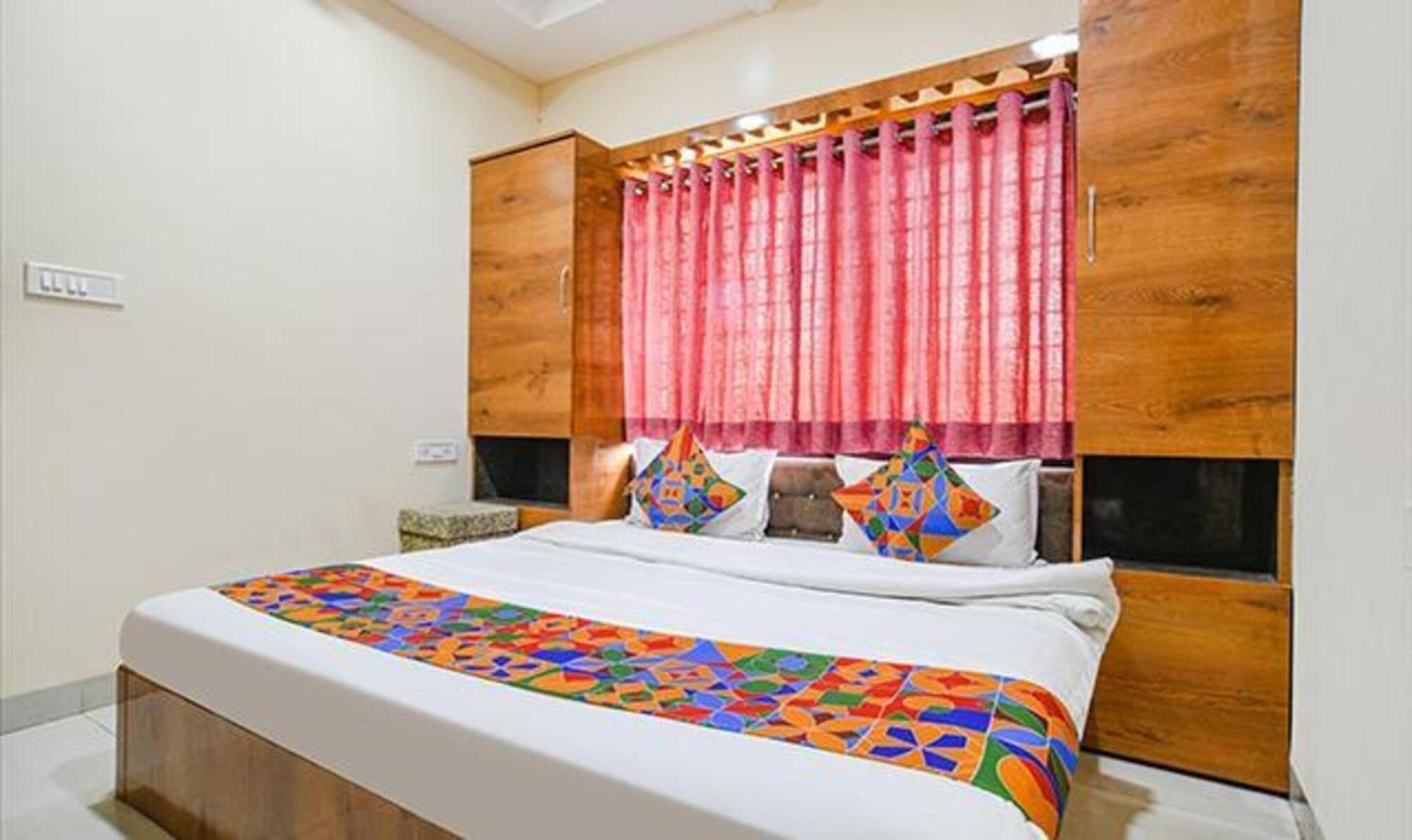 Fabhotel Royal Palace Indore Zewnętrze zdjęcie