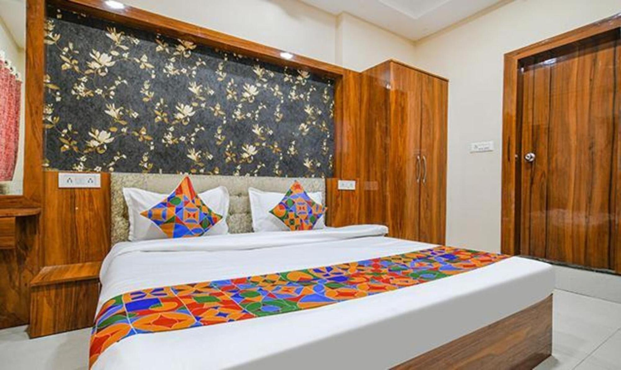 Fabhotel Royal Palace Indore Zewnętrze zdjęcie